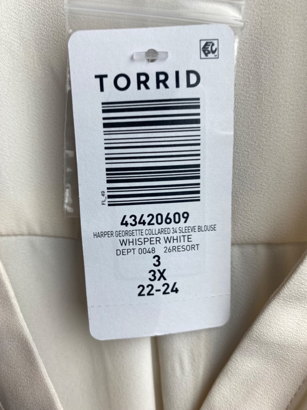 NWT Torrid Harper Womens Plus Size Cream 3/4 Roll Tab Sleeves Pullover Blouse 3X - Picture 7 of 9
